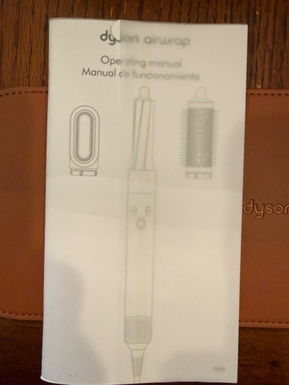 Dyson Airwrap Multi Styler Bundle in Fuschia/Nickel with case - Picture 11 of 14